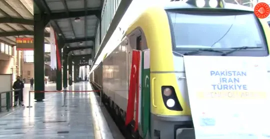 Yeniden sefere başlayan İslamabad-Tahran-İstanbul yük treni Ankara'ya ulaştı - 3