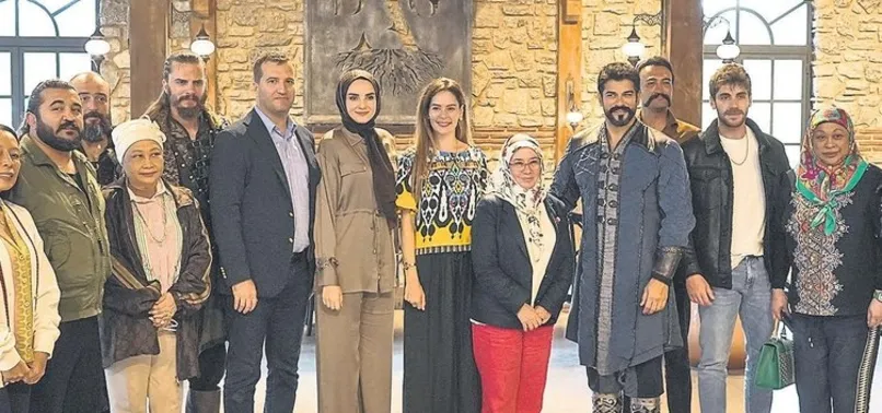 Malezya Kraliçesi’nden Kuruluş Osman setine ziyaret