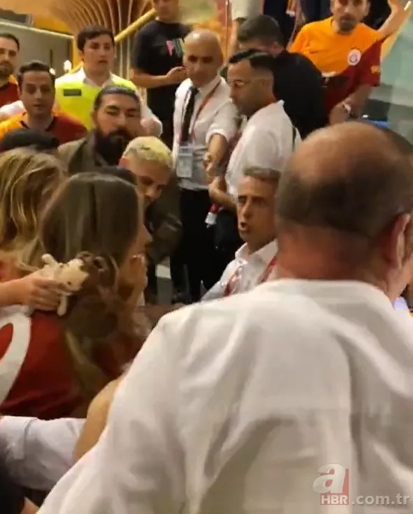 Mauro Icardi'nin görüntüsü olay oldu! Taraftara kafa mı attı? 8