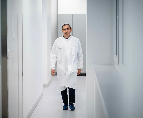 prof-dr-ugur-sahinden-flas-aciklama-yeni-kovid-19-varyanti-icin-3-doz-yeterli-degil-1640017202348.jpg Prof. Dr. Uğur Şahin'den flaş açıklama: Yeni Kovid-19 varyantı için 3 doz yeterli değil - 5