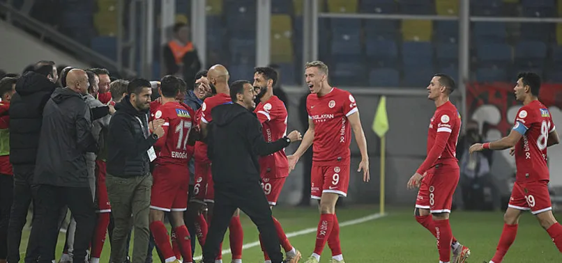 Antalyaspor'dan farklı tarife! Ankaragücü 0-4 Antalyaspor (MAÇ SONUCU)