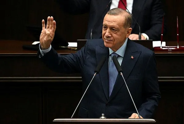 baskan-erdogandan-ak-parti-grup-toplantisinda-onemli-aciklamalar-1698228038242.jpeg Başkan Erdoğan'dan AK Parti Grup Toplantısı'nda yerel seçim mesajı: 31 Mart'a hazır olmalıyız - 10