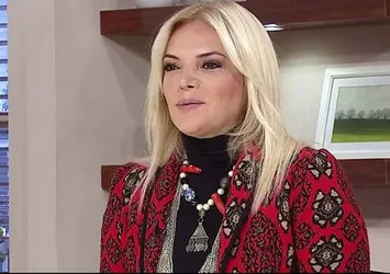 Ünlü şarkıcı Fulden Uras'ın sapığı kadın çıktı!