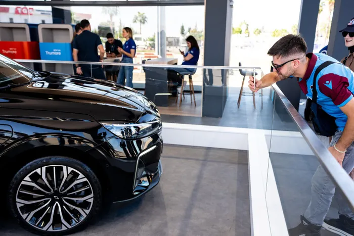 Togg'un yeni modeli Adana'da nefes kesti - 1