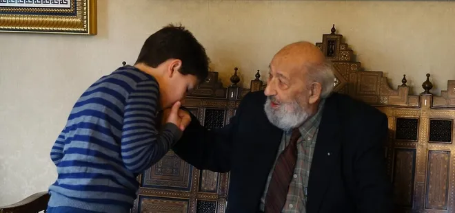 Bakan Albayrak’tan Ara Güler mesajı