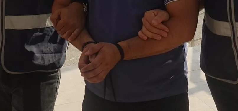 İzmir’de kriptolu haberleşen 12 FETÖ’cüye baskın