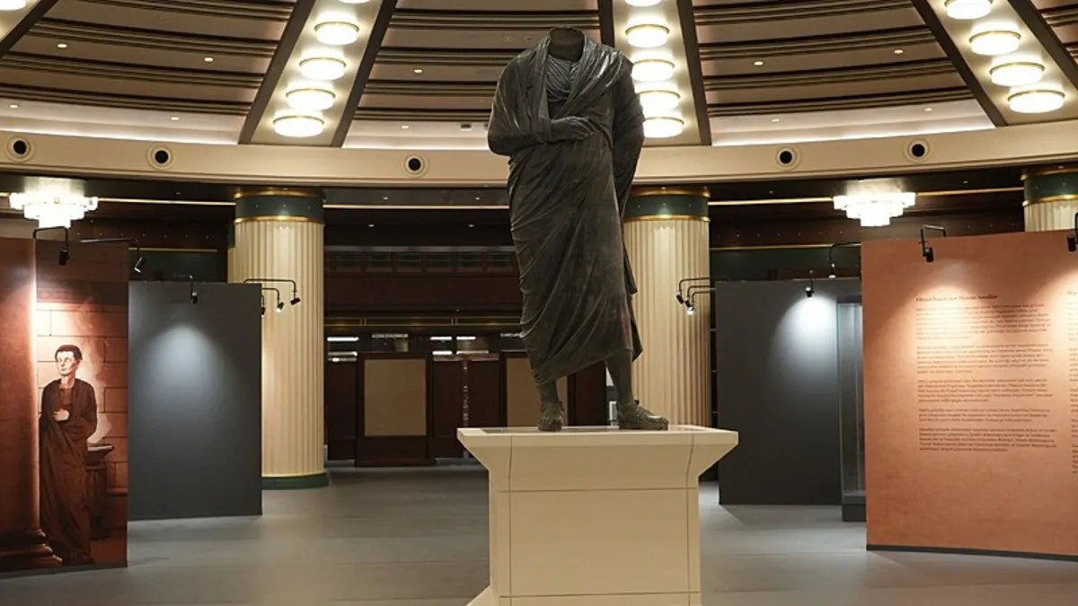 Cumhuriyet tarihinde bir ilk! Marcus Aurelius heykeli ziyaretçilerle buluştu