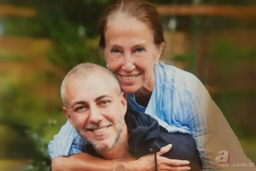 Aylar önce eşi Tolga Savacı'yı kaybetmişti! Nermin Bezmen'in oğlu yoğun bakımda! 'İkinci göz ağrım...' 4