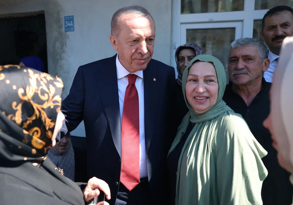 Başkan Erdoğan'dan baba ocağında ahde vefa! Rize'de komşularını ziyaret edip hayır dualarını aldı - 1