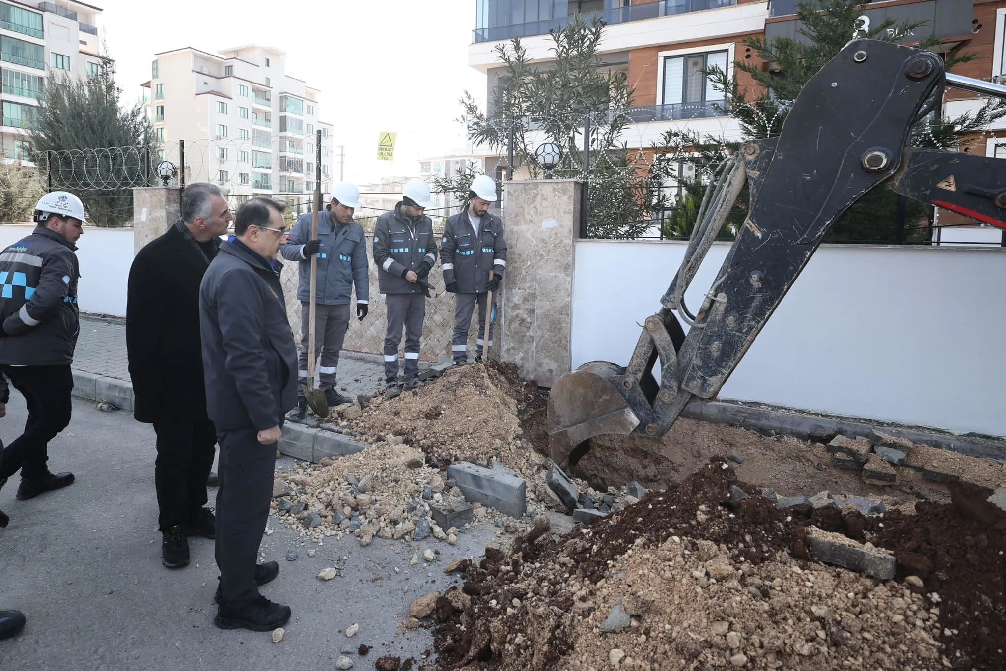 Enerji ve Tabii Kaynaklar Bakanı Fatih Dönmez'den açıklama geldi: Şehirlerarası gaz taşıyan BOTAŞ’ın boru hatlarındaki hasarlar onarıldı