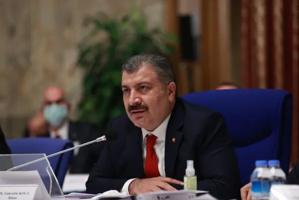 Sağlık Bakanı Fahrettin Koca bunu ilk kez açıkladı: O kişiyi görevden aldım - 1