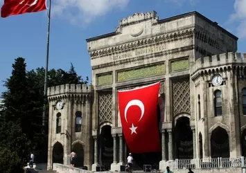 Üniversiteler açılacak mı?