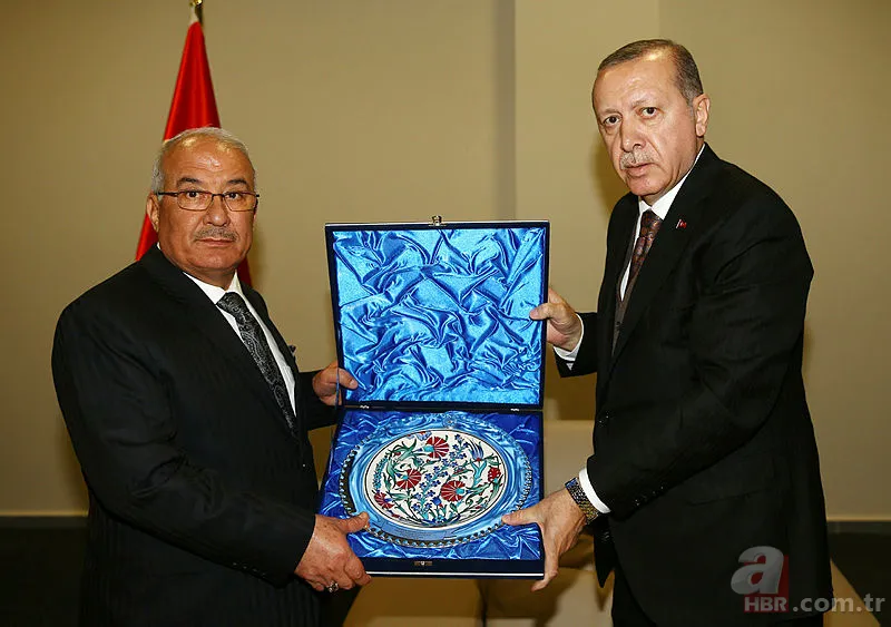 Cumhurbaşkanı Erdoğan, 105 yaşındaki Fikriye ninenin elini öptü 22