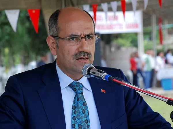 Son dakika: Tarım Bakanlığında devir teslim | Vahit Kirişçi görevi Bekir Pakdemirli’den devraldı