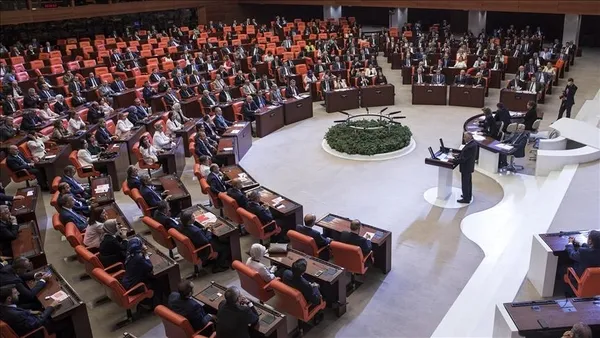 1688784097642.jpg Memur maaşı ve emekli aylıklarını arttıran düzenlemeyi de içeren teklif Bütçe Komisyonu'nda kabul edildi - 3
