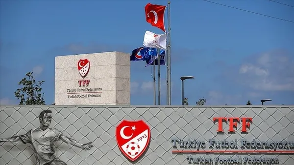 super-ligden-3-kulup-pfdkye-sevk-edildi-1693321536609.jpg Süper Lig'den 3 kulüp PFDK'ye sevk edildi - 1