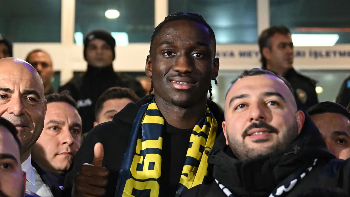 Fenerbahçe yeni yıldızına kavuştu! İşte transferin maliyeti