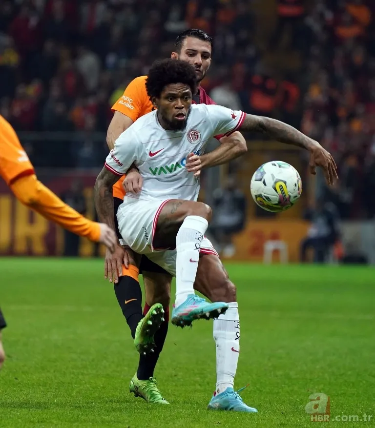 Okan Buruk'tan transfer sözleri: Çalışmalar var 21