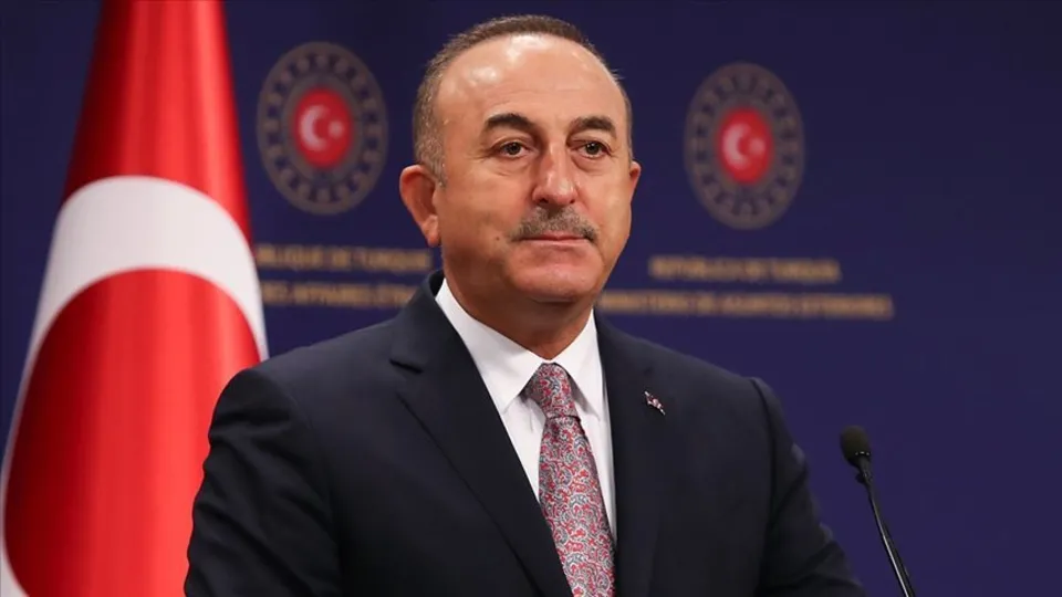 Dışişleri Bakanı Bakanı Mevlüt Çavuşoğlu’ndan Türk gemisine baskın hakkında mesaj: Sahada da cevabını vereceğiz