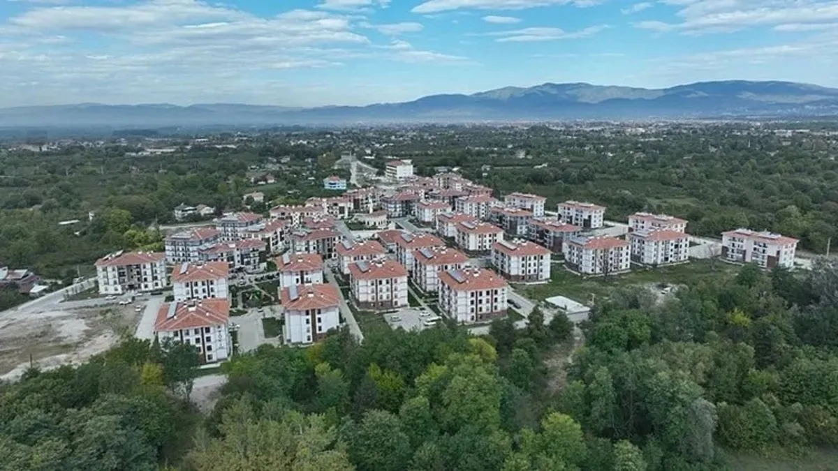 TOKİ SOSYAL KONUT REHBERİ: Ailesinin evi olan gençler TOKİ’ye başvurabilir mi? Uzman açıkladı: Başvuru süreci, şartları, tarihleri…