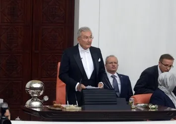 Deniz Baykal'dan başkanlık sistemine destek
