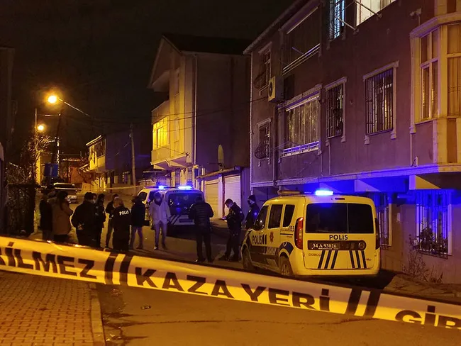 İstanbul’da eşini ve çocuğunu odaya kilitleyip dehşet saçtı! 16 yaşındaki çocuk canını zor kurtardı - 3
