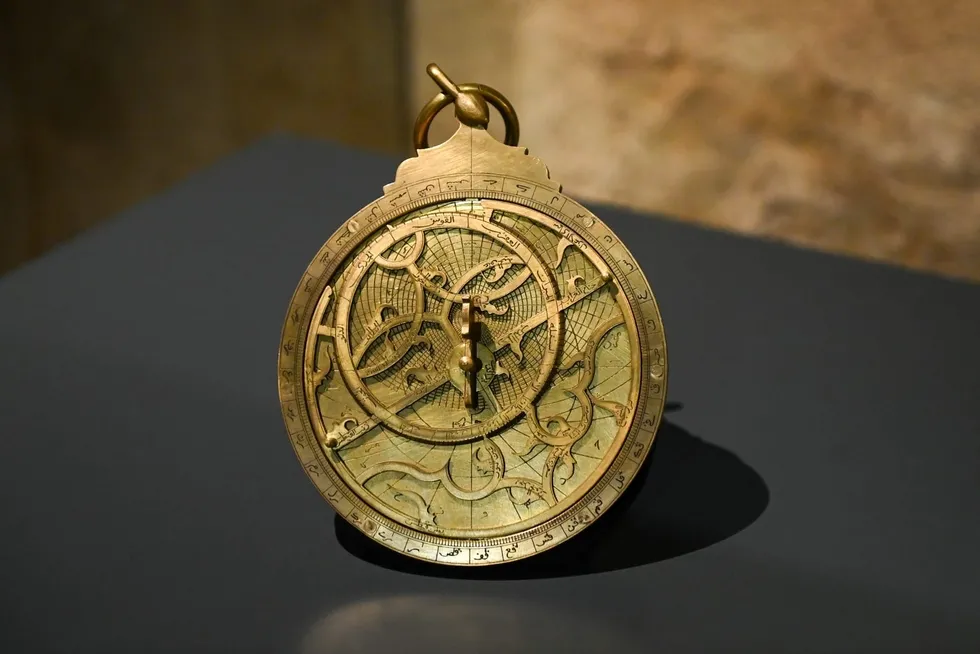 osmanlinin-bilim-mirasi-rami-kutuphanesinde-gun-yuzune-cikti-1782466858716.jpg Osmanlı'nın bilim mirası Rami Kütüphanesi'nde gün yüzüne çıktı! - 6