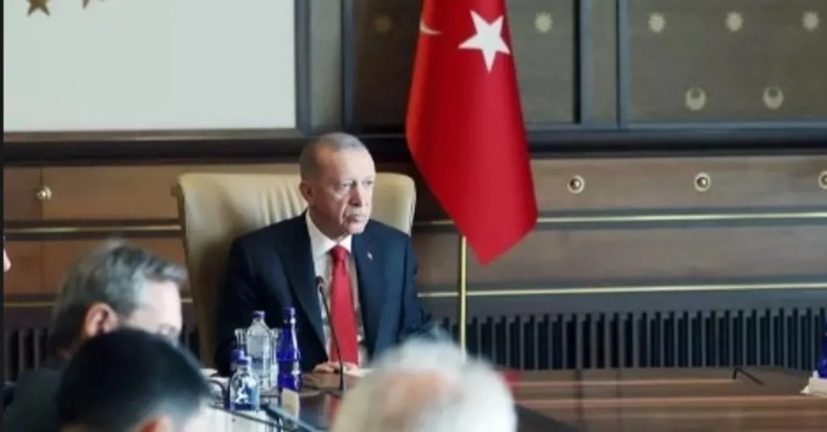 Başkan Erdoğan: Fahiş fiyat balonu yavaş yavaş sönüyor