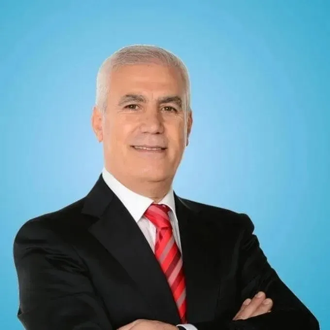 1716325204586.jpeg CHP'li Mustafa Bozbey Özgür Özel'in talimatını hiçe saydı! Akraba atamalarına skandal açıklama: Yaptığımız iş doğrudur - 1