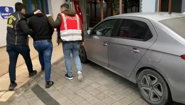 Bağcılar'da vatandaşı çileden çıkaran yabancı uyruklu şahıs için hesap vakti - 1