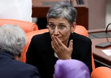 HDP'li Leyla Güven'e 'terör örgütü propagandası' yapmaktan verilen cezanın gerekçesi açıklandı!