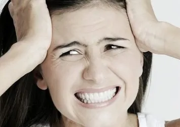 Diş gıcırdatan, erken yaşlanıyor
