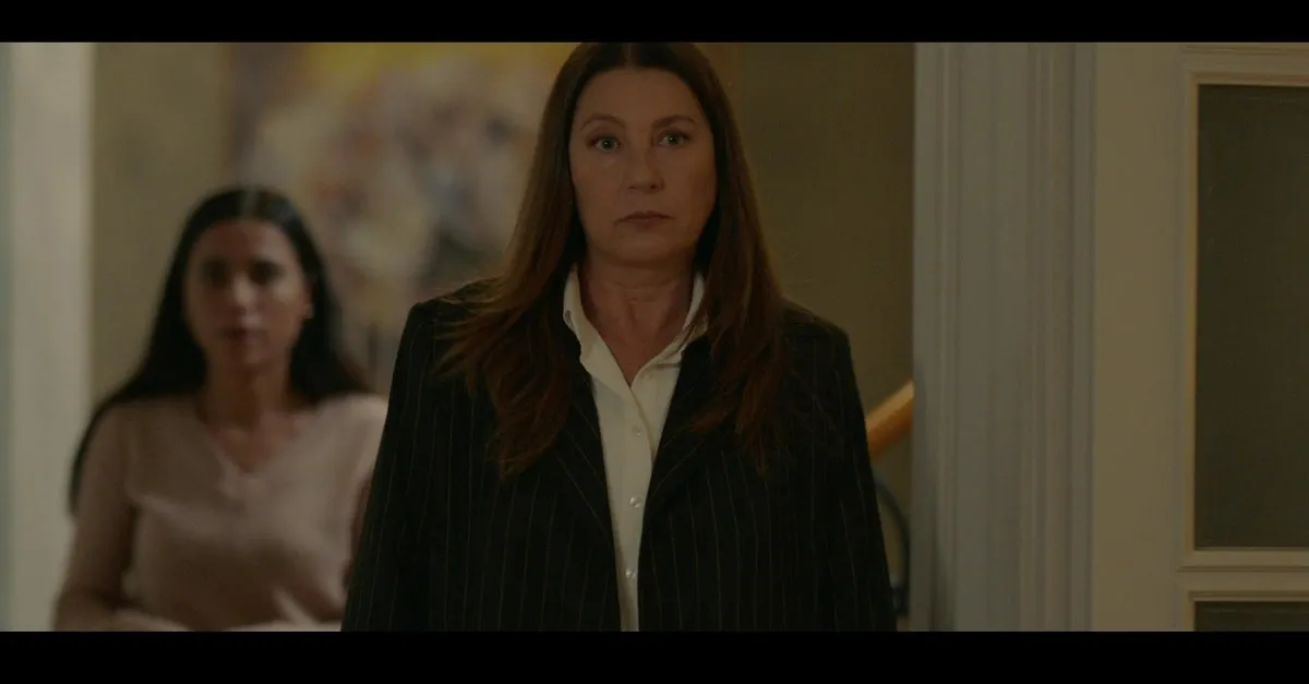 Aldatmak 45. bölüm 2. fragmanı izle | "Hiçbir anne evladından vazgeçmez çocuğum"