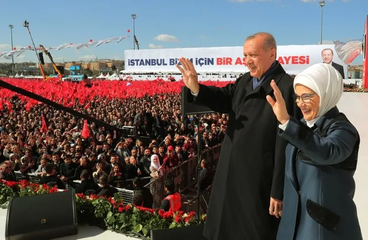 Tansu Çiller ve Mehmet Ağar Yenikapı'da! Başkan Erdoğan karşıladı