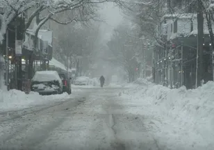 ABD'de kar fırtınası hayatı olumsuz etkiledi! Elektrikler kesildi uçuşlar iptal edildi