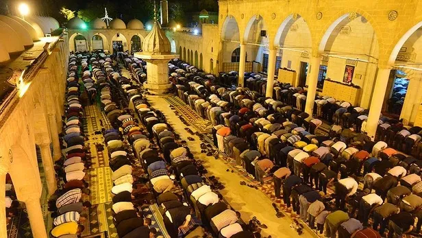 berat-gecesi-ne-zaman-hangi-gun-2022-diyanet-berat-kandili-ayin-kacinda-idrak-edilecek-1647255259244.jpg Berat Gecesi ne zaman, hangi gün? 2022 Diyanet Berat Kandili ayın kaçında idrak edilecek? - 4