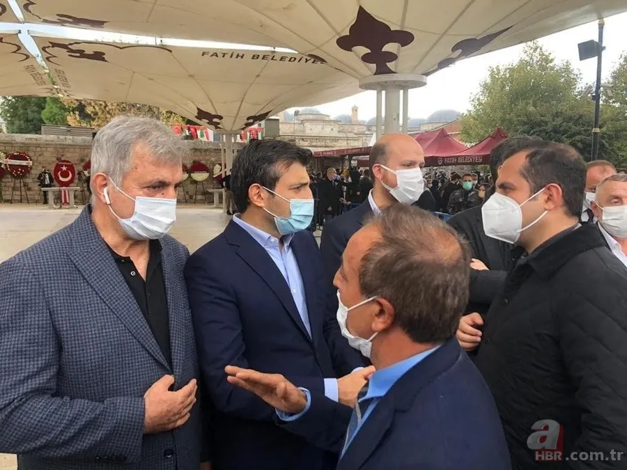 Özdemir Bayraktar son yolculuğuna uğurlandı! Sevenleri Fatih Camii'ne akın etti 21