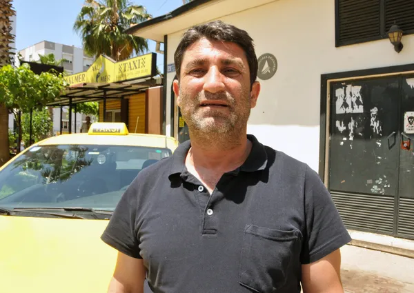 Doğum sancıları tutunca hemen taksiye bindi! Hastaneye yetişemeden takside doğurdu - 2