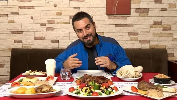 turgay-basyayla-kimdir-kac-yasinda-29-kasim-gelinim-mutfakta-sunucusu-turgay-basyayla-kimdir-1638103257770.jpg Turgay Başyayla kimdir? 29 Kasım - 3 Aralık Gelinim Mutfakta sunucusu Turgay Başyayla kimdir, şarkıları nelerdir? - 3