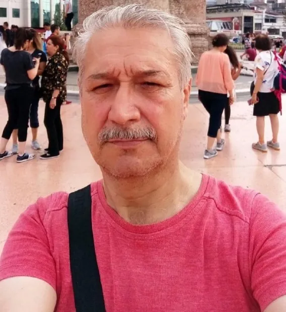 arkadasini-kufurlesme-yuzunden-oldurdu-cinayeti-sohbet-arasinda-agzindan-kacirdi-1639125157096.jpg Arkadaşını ‘küfürleşme’ yüzünden öldürdü! Cinayeti sohbet arasında ağzından kaçırdı - 1