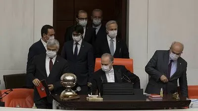 TBMM Genel Kurulu oturumu maske ile başladı