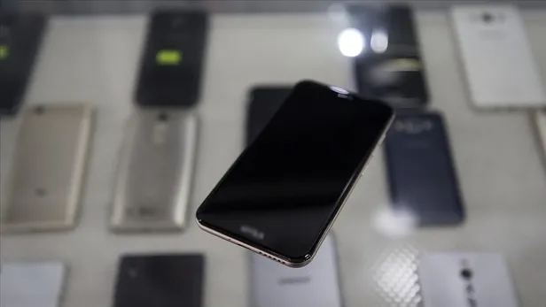 Cep telefonu IMEI kayıt ücreti 2023 belli oldu! Yurt dışından telefon getirmek için kayıt ücreti ne kadar, kaç TL?