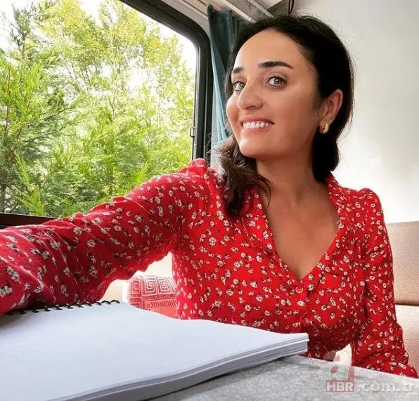 Çocuklar Duymasın’ın Duygu’su Ayşecan Tatari fotoğrafına gelen yorumlar sonrası isyan etti! “Bu bir virüs...” 18