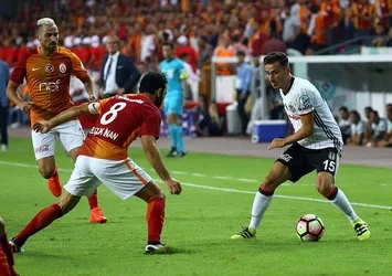 Beşiktaş evinde ilk derbiyi kazanmak istiyor