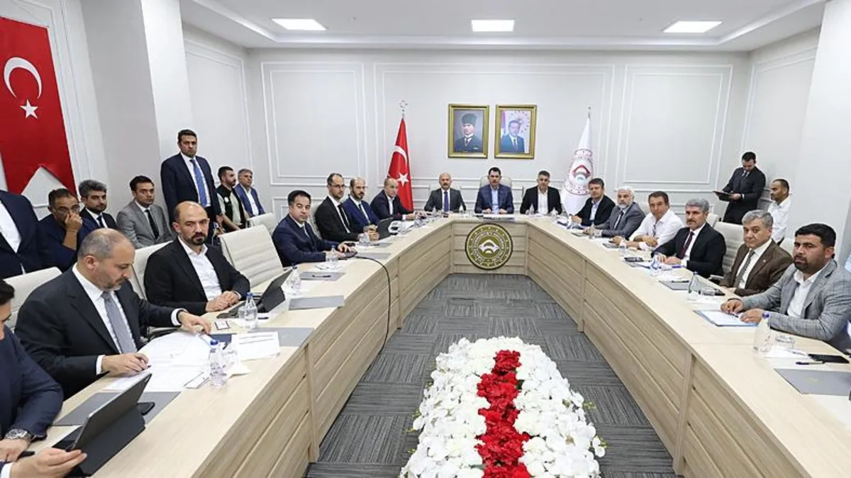 Çevre, Şehircilik ve İklim Değişikliği Bakanı Murat Kurum: "Şehrimizi 2025 yılında eski canlılığına kavuşturacağız"