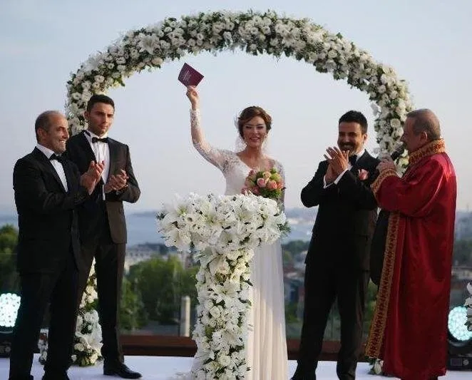 Emrah ve Sibel Erdoğan’dan sürpriz karar! Boşanıyorlar