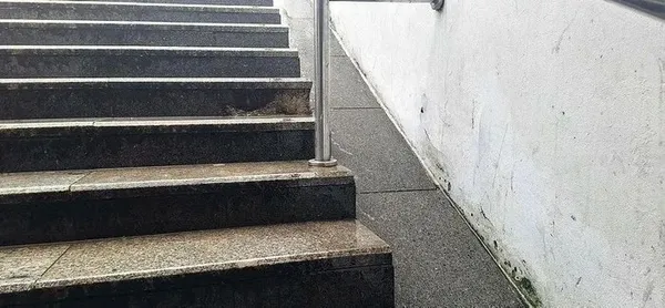 1701011187638.jpeg İBB Başkanı İmamoğlu'nun 'hizmet' anlayışı bir kez daha sınıfta kaldı! Eminönü esnafı çileden çıktı: 3 seneden beri eziyet çekiyoruz - 4