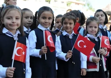 Milli Eğitim Bakanı İsmet Yılmaz okulların ne zaman açılacağını açıkladı
