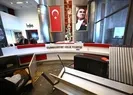 CHPde kılıçlar grup toplantısı için çekildi