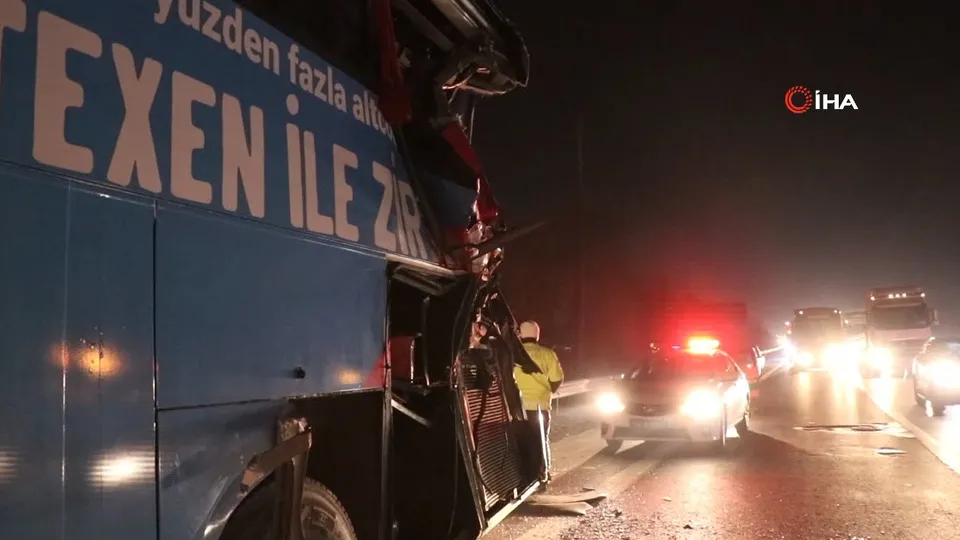 Otoyolda faciadan dönüldü! İstanbul istikametinde trafik yoğunlaştı